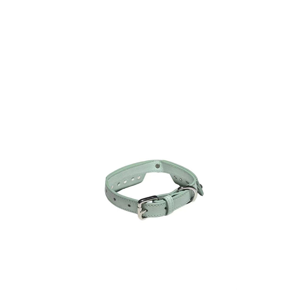 Rivet Collar